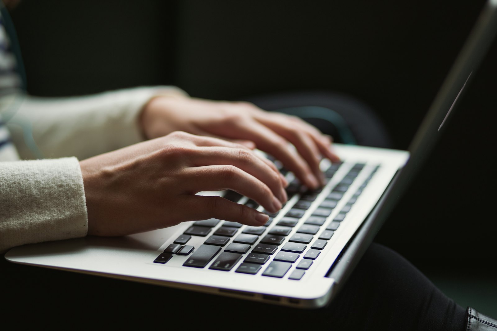 B2B Cold Email in 2026: Templates & a Sequence That Books Meetings